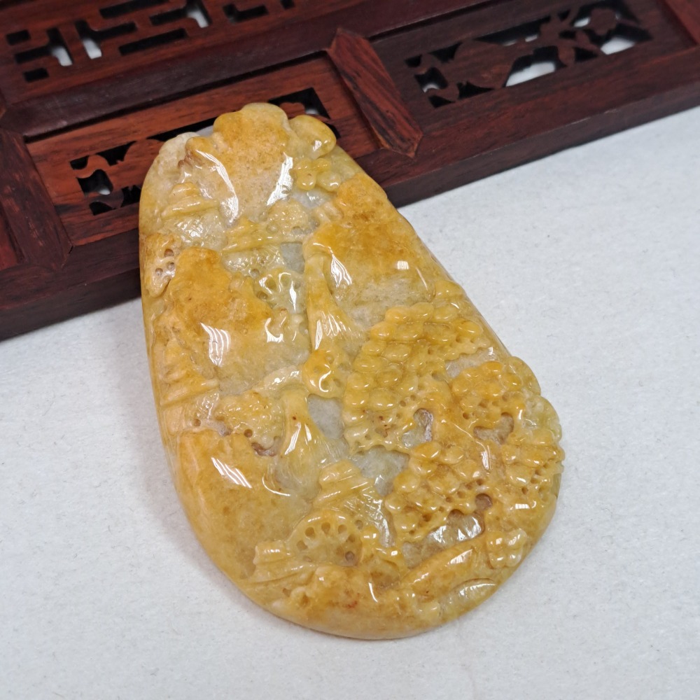 逸品軒~天然緬甸玉A貨-Z5975-黃翡山水貴人墜子 長79.8mm寬52mm厚10.8mm 💰特價2380元 🍀黃-細節圖2