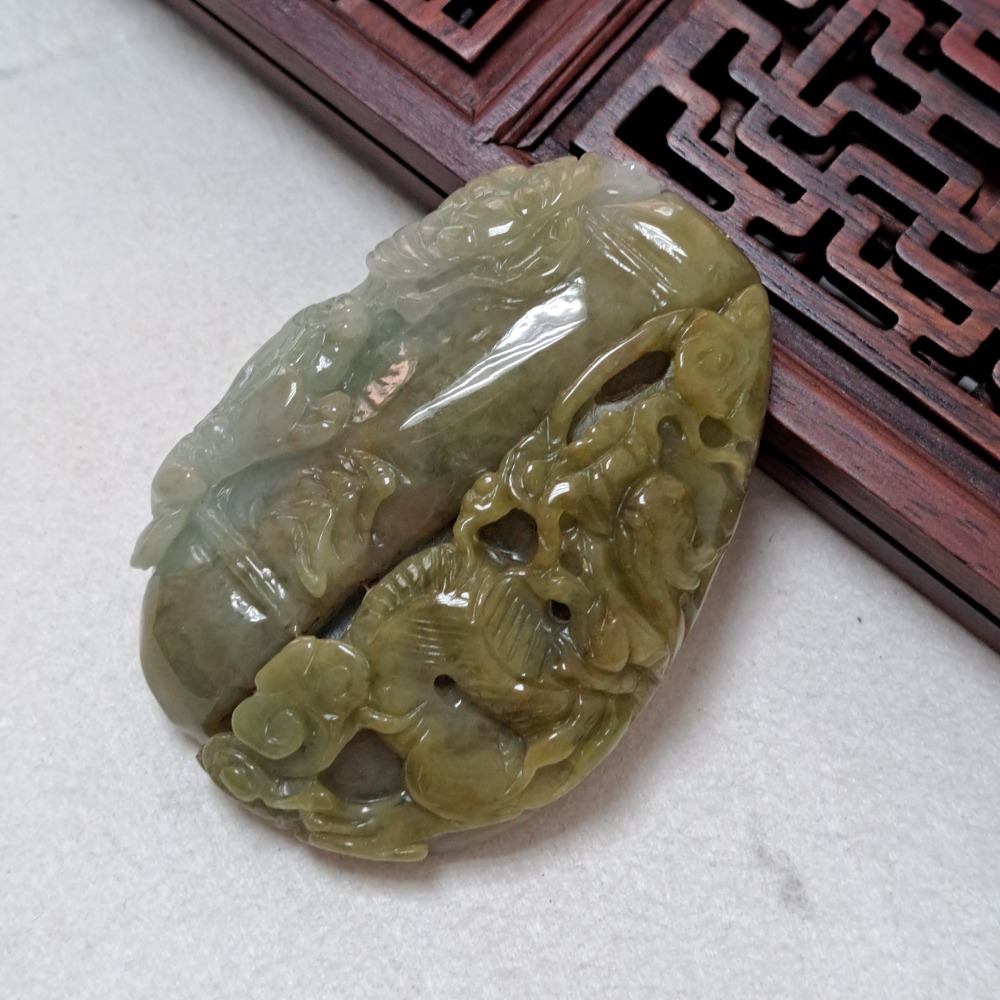 逸品軒～天然緬甸玉A貨-Z6010-黃翡龍牌墜子 長66.3mm寬46.2mm厚12.5mm 💰特價1500元 🐉招-細節圖2