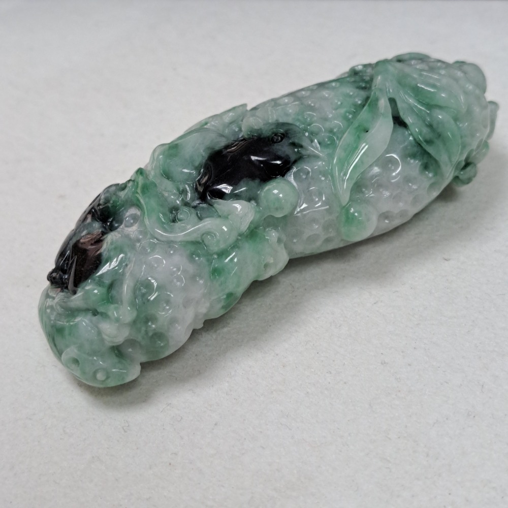 逸品軒～天然緬甸玉A貨-Z6011-花青花生五鼠墜子 長72.9mm寬26.7mm厚19.4mm 💰特價2680元-細節圖3