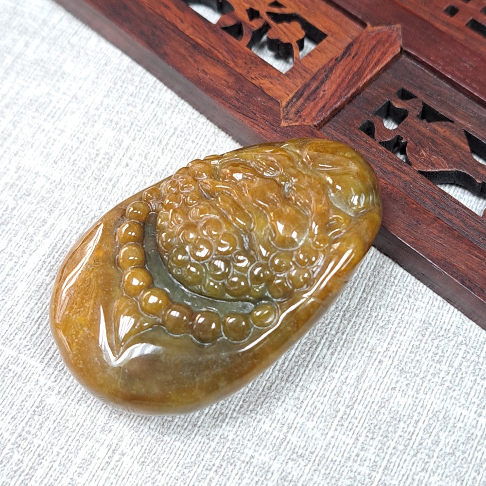 逸品軒～天然緬甸玉A貨-Z6025-黃翡鍾馗墜子- 長約51.6mm 寬約33mm 厚約17.5mm 💰特價2200元-細節圖4