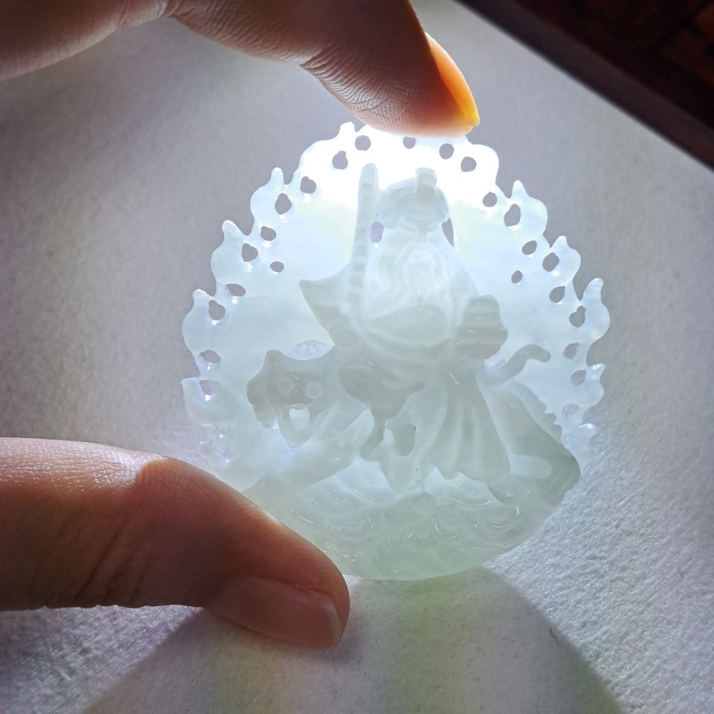 逸品軒~天然緬甸玉A貨- Z6035-冰糯武財神墜子(趙公明)- 長約51.4mm 寬約45.2mm 厚約10.9mm-細節圖5