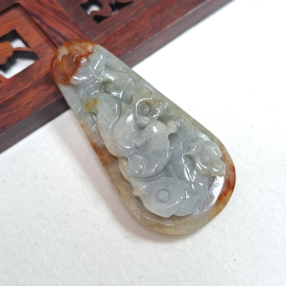 逸品軒～天然緬甸玉A貨-Z6037-灰紫帶紅翡墜子 長49.5mm寬25.1mm厚8.7mm 💰特價888元 🔸️顏-細節圖5