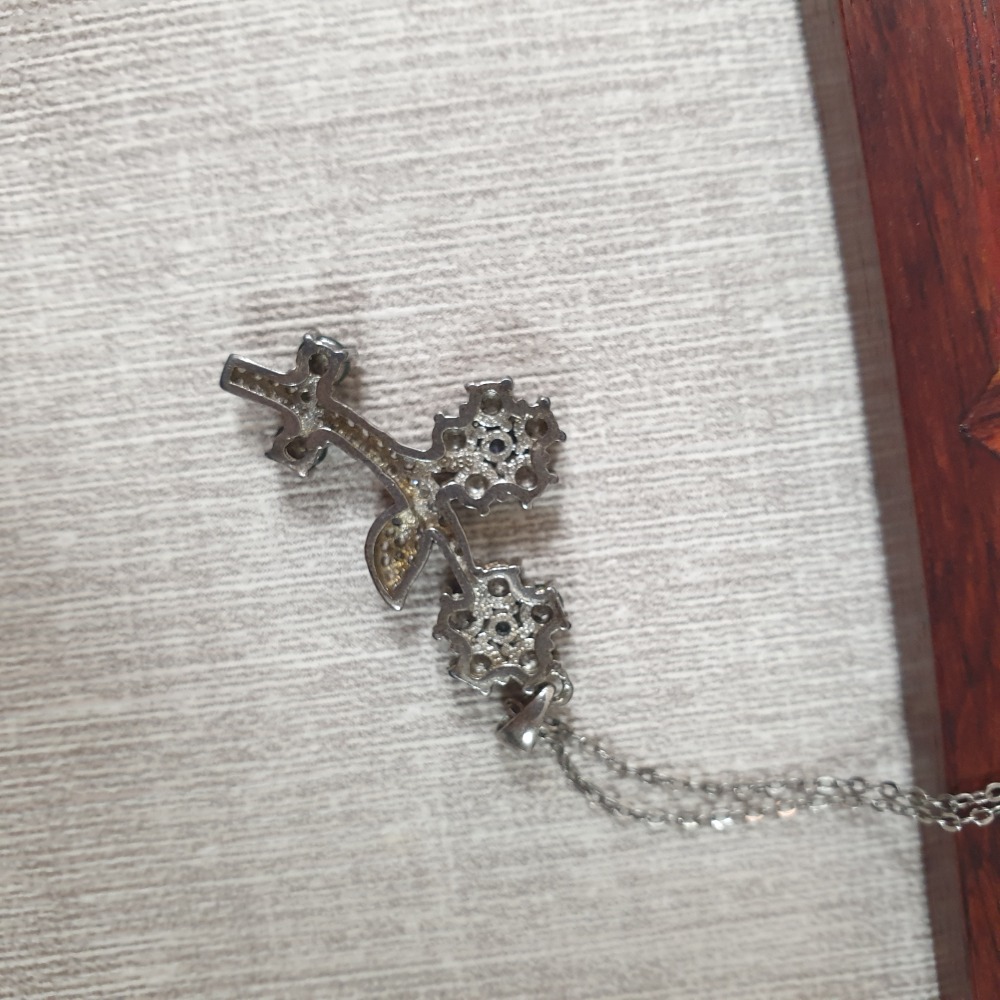 逸品軒～天然緬甸玉A貨-Z6150-925銀綠蛋花墜子 墜子長27.6mm寬16.1mm厚4.5mm 💰特價2880元-細節圖3