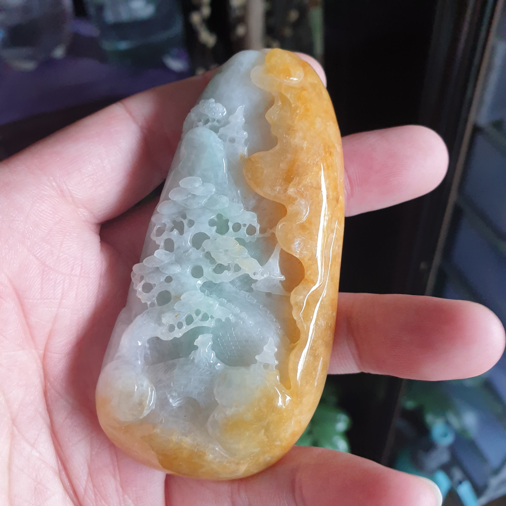 天然緬甸玉A貨-R2006-蜜糖黃翡山水貴人墜子 長89.2mm寬42.5mm厚14.4mm 水頭好、雕工精細、顏色漂亮-細節圖3