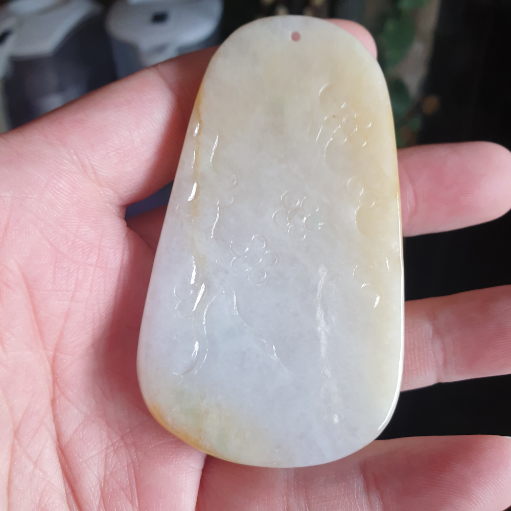 天然緬甸玉A貨-R2011-黃翡龍牌墜子 長79.3mm寬45.3mm厚11.1mm 亮黃色顏色鮮豔，呈現明快的黃色。造-細節圖3