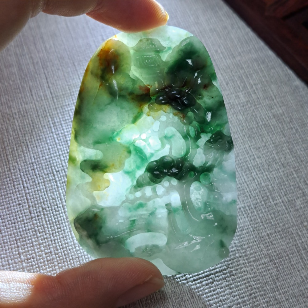 逸品軒～天然緬甸玉A貨-Z6155-紫底飄花帶灑金山水貴人墜子 長65.6mm寬45mm厚7.1mm 💰特價1680元-細節圖5