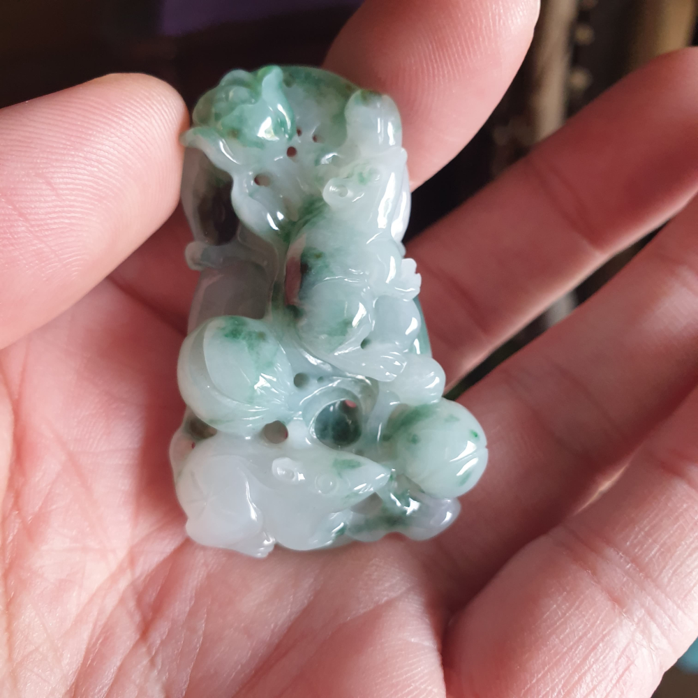 天然緬甸玉A貨-R2019-冰細糯飄花錢鼠墜子 長51.4mm寬31.6mm厚12.2mm 雙面立體雕刻，雕工細心立體，-細節圖5