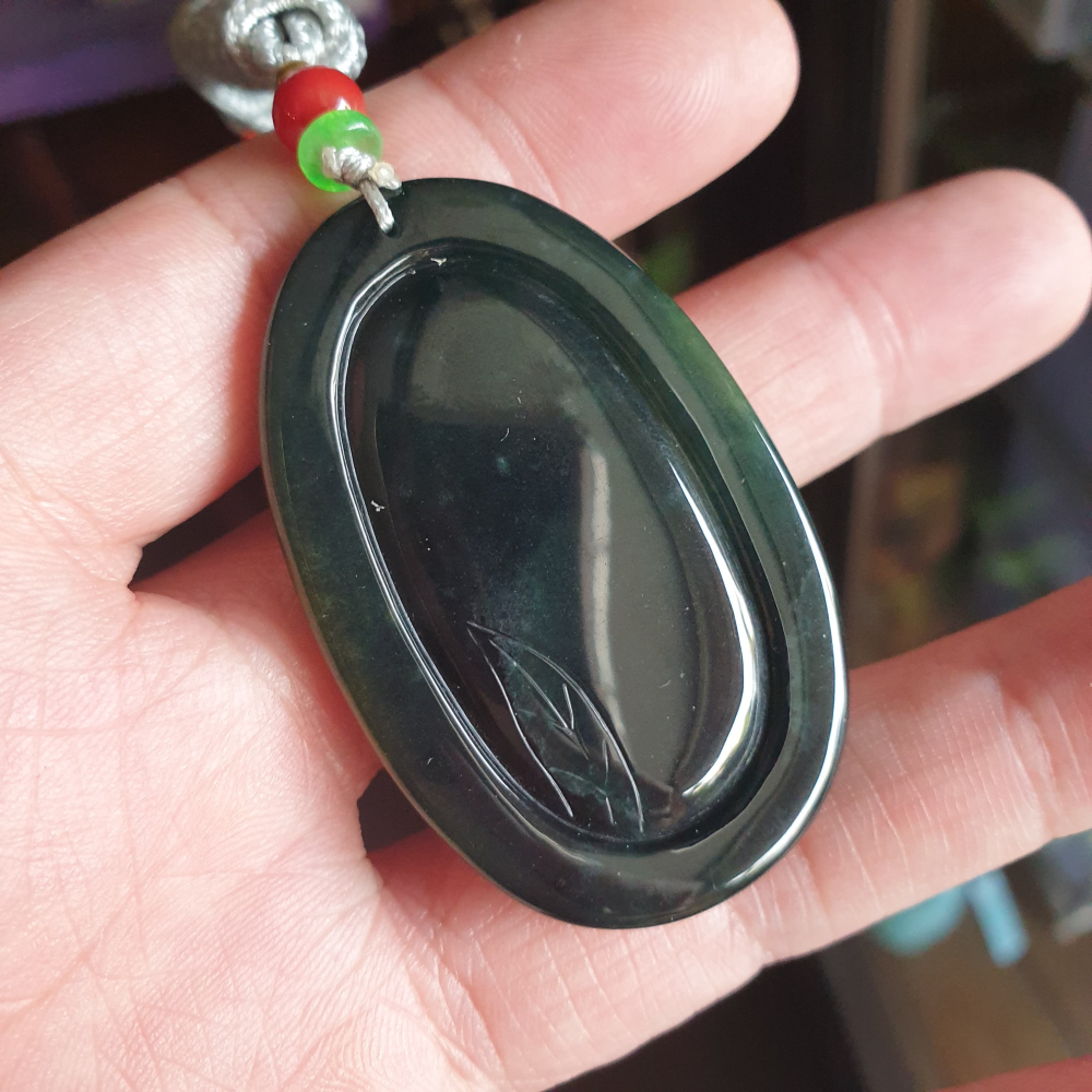 逸品軒~天然翡翠A貨-R2053-瓜料冰細糯藍水牛墜子(附陸證) 長52mm寬33.3mm厚5.8mm 牛磨砂雕刻。 牛-細節圖4