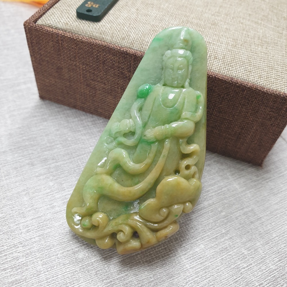 逸品軒~天然緬甸玉A貨-Z6179-黃加綠觀音墜子 長74.8mm寬37.8mm厚14.1mm 💰特價1980元 •-細節圖2
