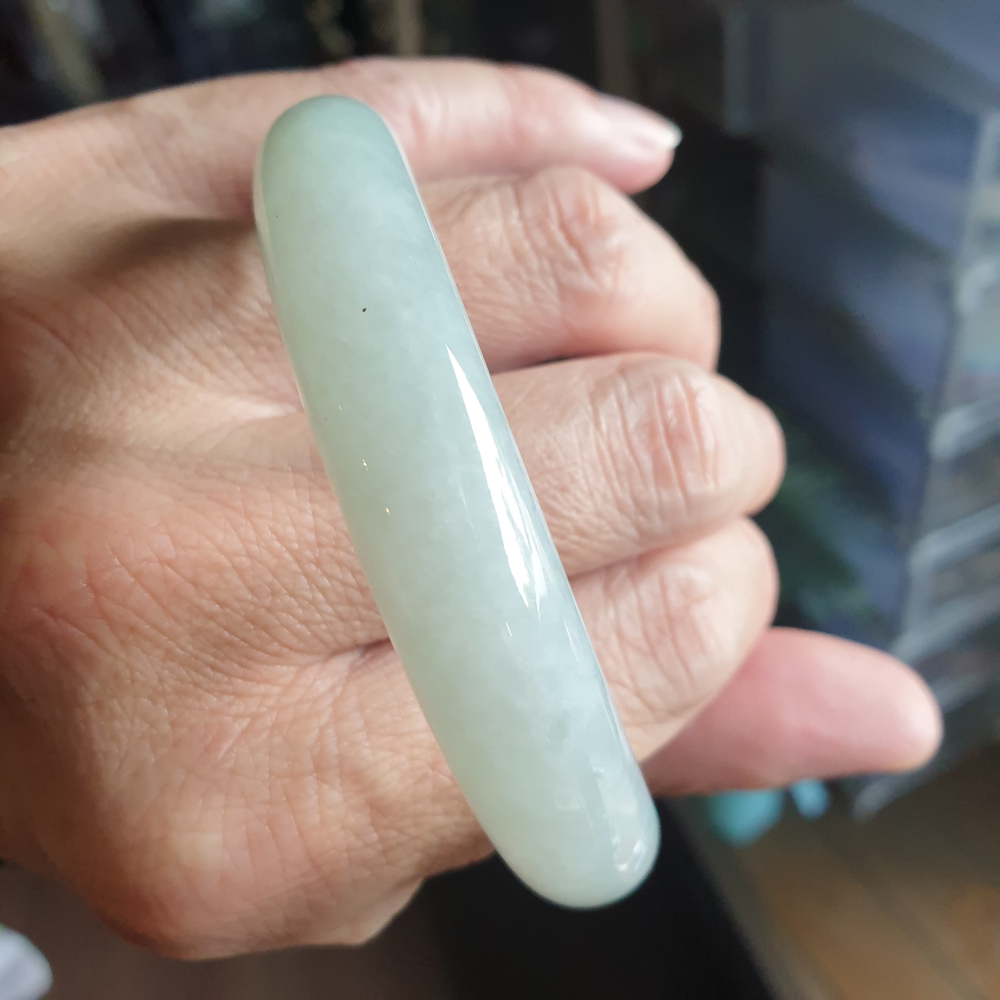 逸品軒~天然緬甸玉A貨-Y707-冰糯玉鐲 寬12.7mm厚8.9mm內徑59.4mm約18.9圍 無紋無摳無裂。 水頭-細節圖6