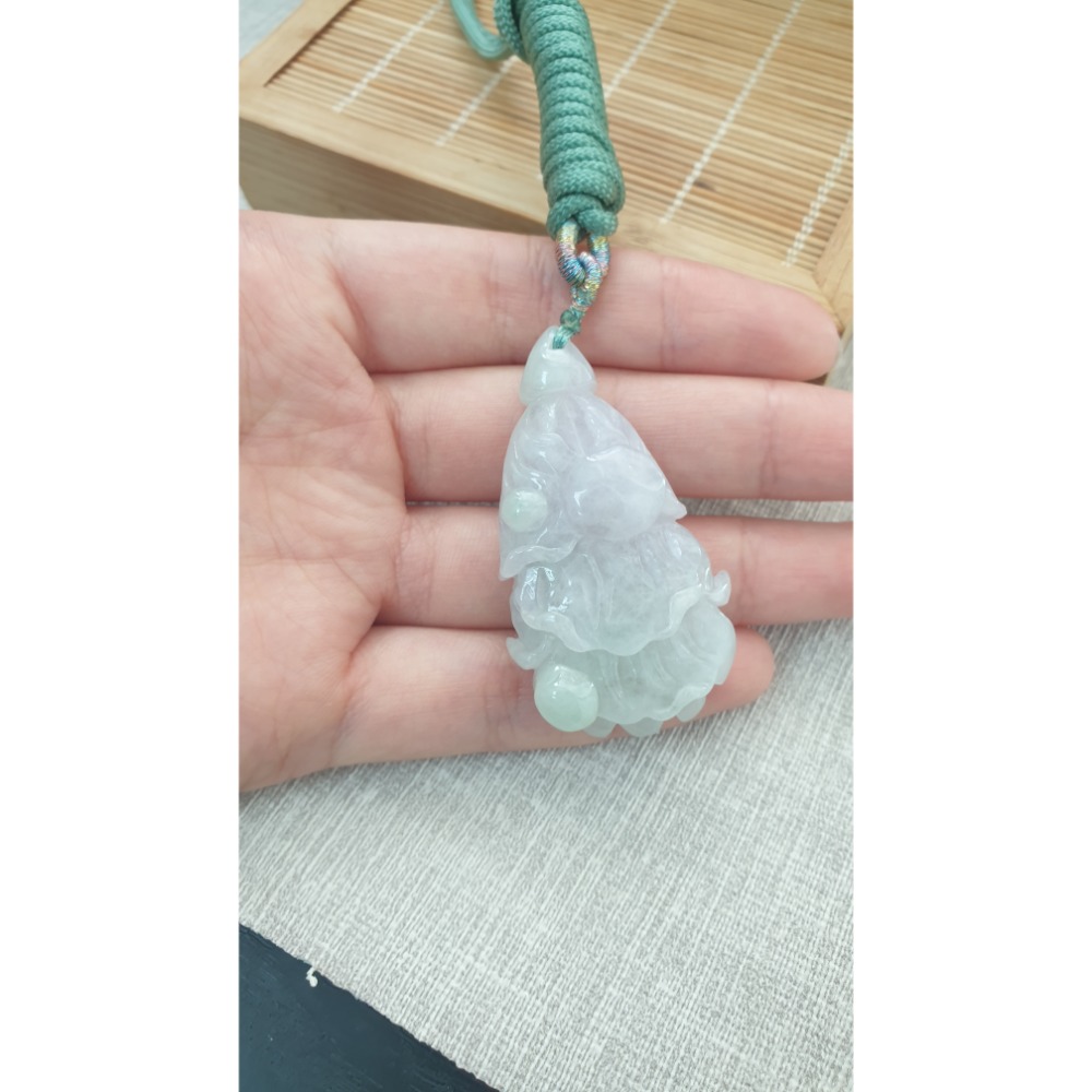 逸品軒～天然緬甸玉A貨-Z6259-冰糯白菜墜子  長49.2mm寬26.8mm厚12.8mm  💰特價1280元-細節圖4