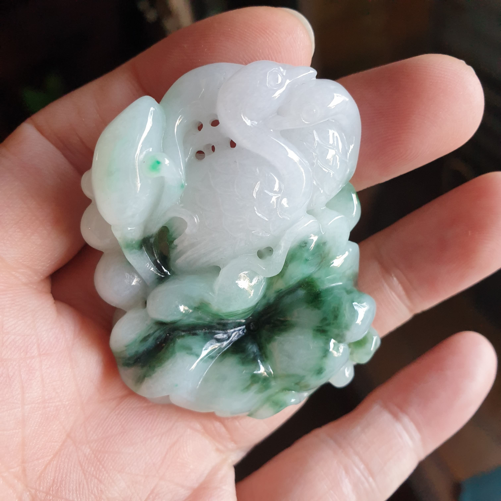 逸品軒~天然緬甸玉A貨-R2145-冰細糯紫羅蘭帶飄花天鵝墜子 長57mm寬42.5mm厚15.1mm玉質細膩，水頭好-細節圖5