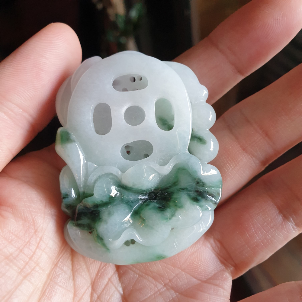 逸品軒~天然緬甸玉A貨-R2145-冰細糯紫羅蘭帶飄花天鵝墜子 長57mm寬42.5mm厚15.1mm玉質細膩，水頭好-細節圖6