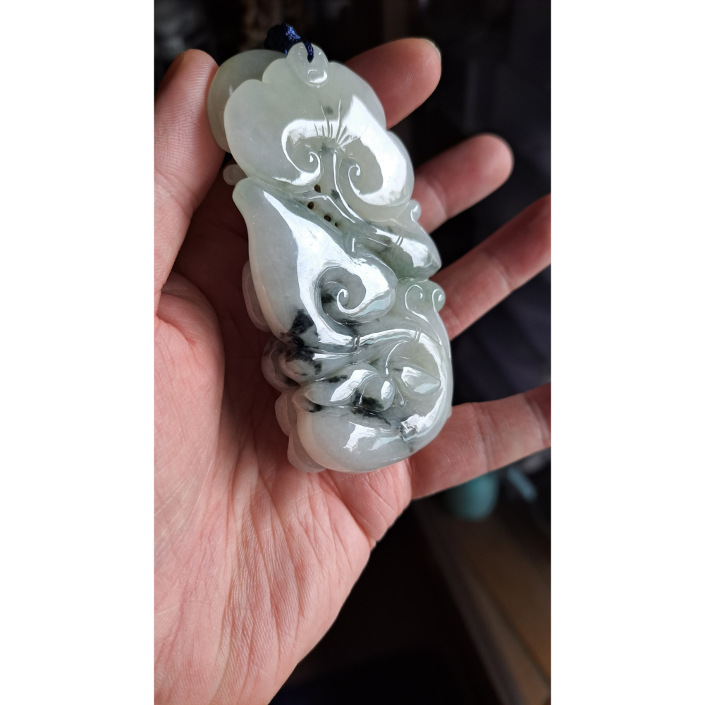 逸品軒~天然緬甸玉A貨-R2172-冰糯飄花龍如意手把件 長91.3mm寬49.3mm厚25.8mm 飄花部分點綴整個物-細節圖8