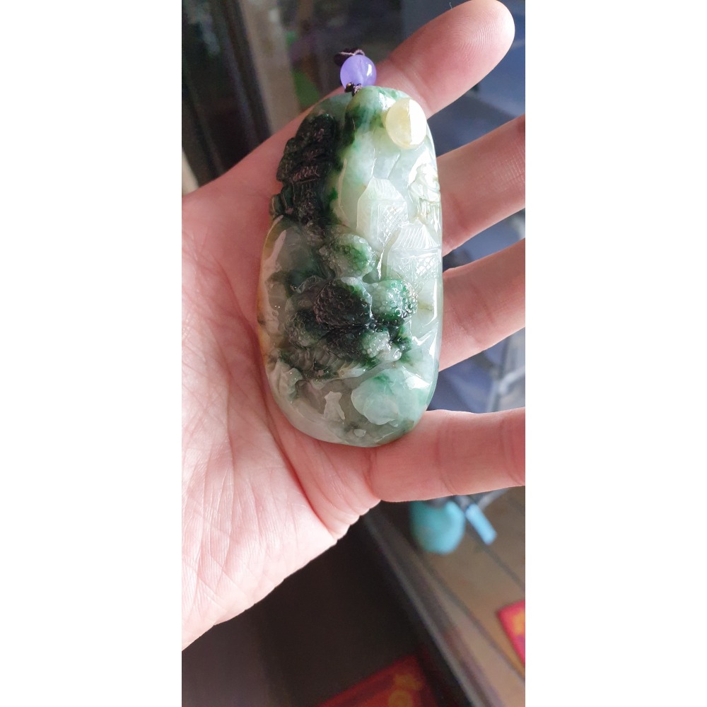 天然緬甸玉A貨-R2234-黃翡飄花山水貴人墜子 長78.4mm寬40.3mm厚16.5mm 糯種，顏色漂亮，巧色巧雕。-細節圖5