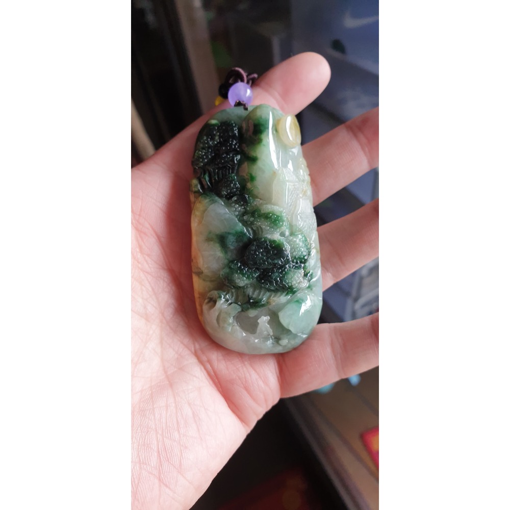 天然緬甸玉A貨-R2234-黃翡飄花山水貴人墜子 長78.4mm寬40.3mm厚16.5mm 糯種，顏色漂亮，巧色巧雕。-細節圖8