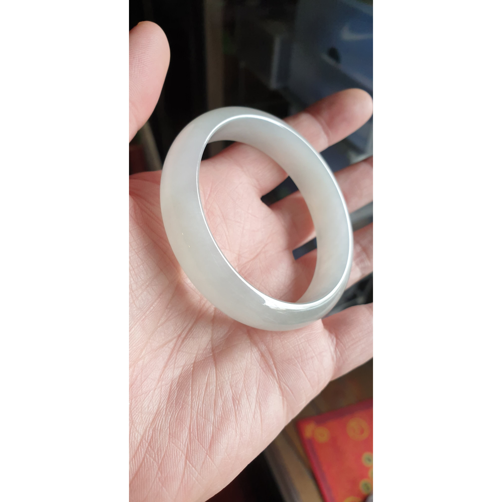 逸品軒~天然緬甸玉A貨-Y736-冰種玉鐲 寬14.6mm厚7mm內徑59.2mm約18.8圍 無紋無摳無裂，種水好-細節圖4