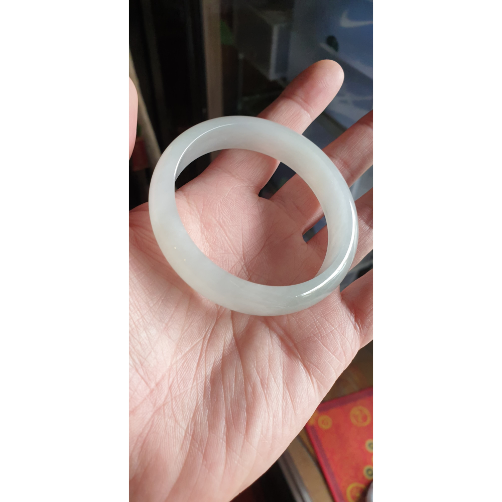 逸品軒~天然緬甸玉A貨-Y736-冰種玉鐲 寬14.6mm厚7mm內徑59.2mm約18.8圍 無紋無摳無裂，種水好-細節圖5