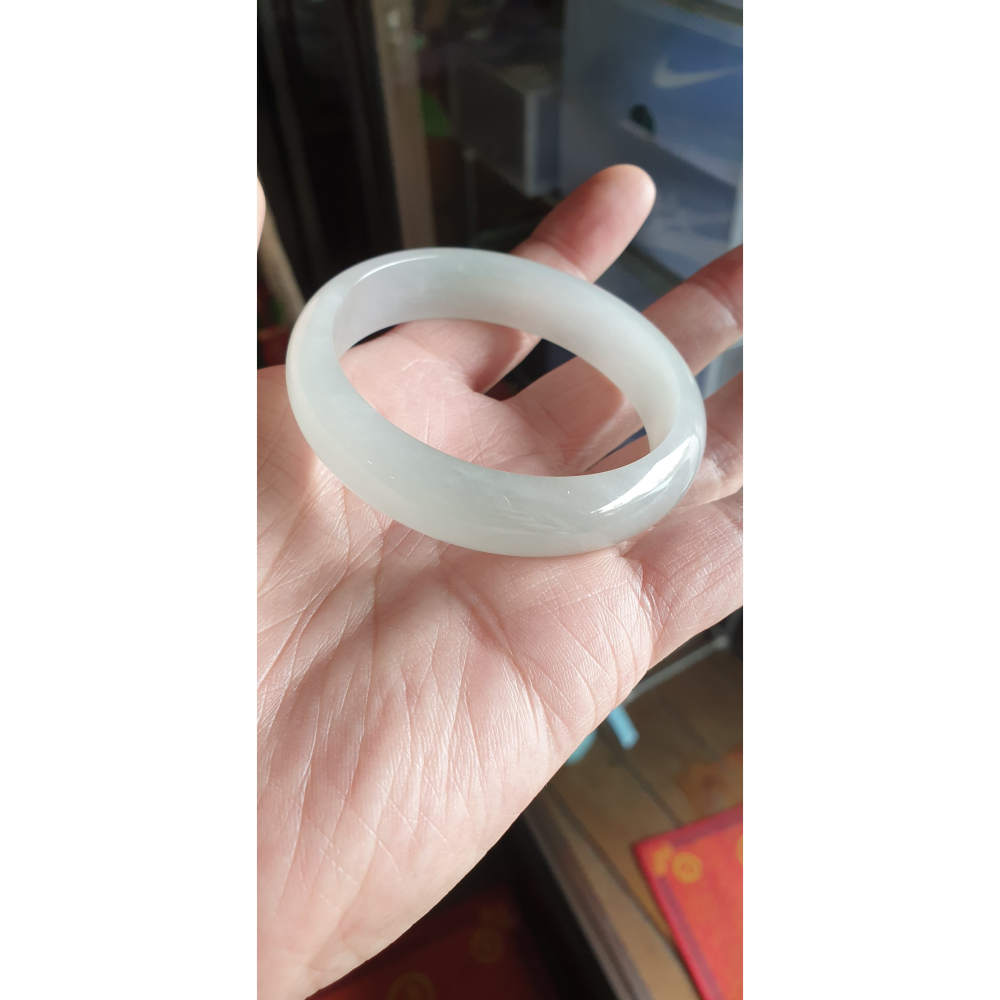 逸品軒~天然緬甸玉A貨-Y736-冰種玉鐲 寬14.6mm厚7mm內徑59.2mm約18.8圍 無紋無摳無裂，種水好-細節圖7