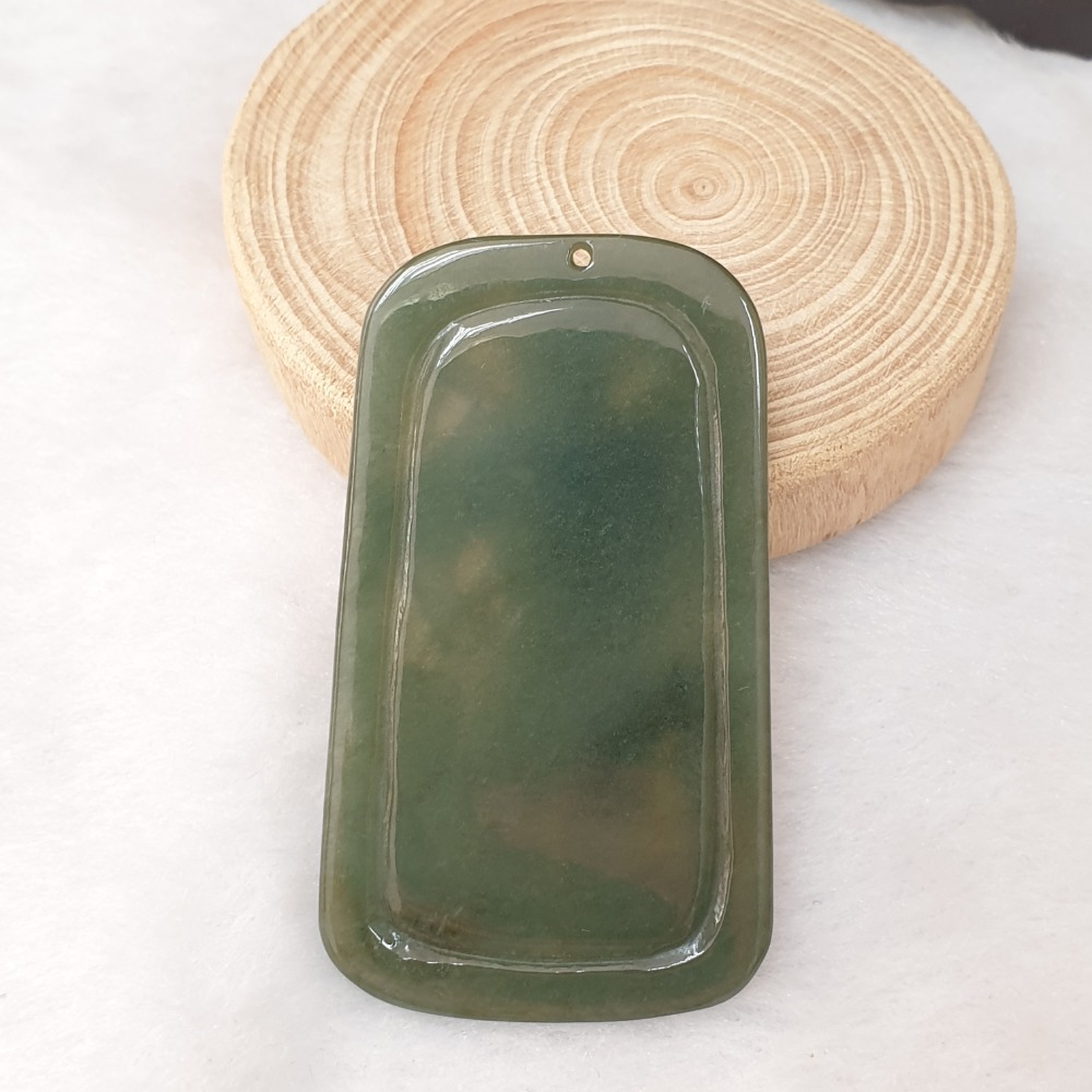 逸品軒～天然緬甸玉A貨-Z6340-冰糯油青關公墜子 長60.8mm寬34.9mm厚5mm-細節圖2