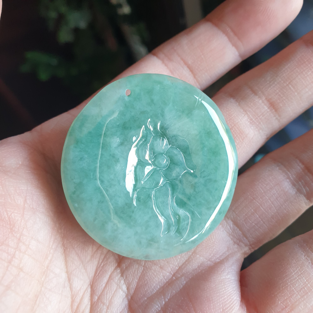 逸品軒~天然緬甸玉A貨-R2256-果綠牡丹花墜子 長44.5mm寬43.9mm厚12.2mm 顏色漂亮。-細節圖6