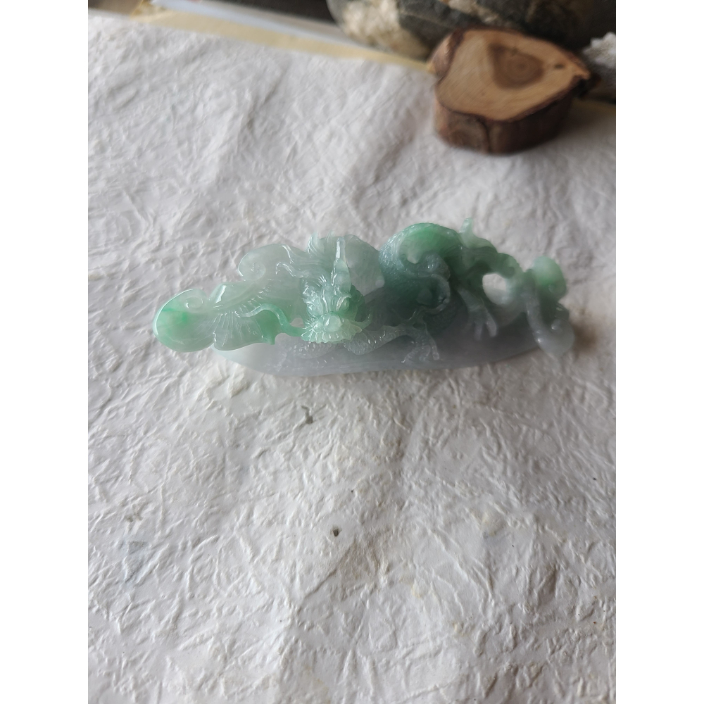 逸品軒~天然緬甸玉A貨-R2302-春彩龍如意擺件 長91.3mm寬26.5mm厚22mm 水頭好，顏色漂亮。 手工雕-細節圖8