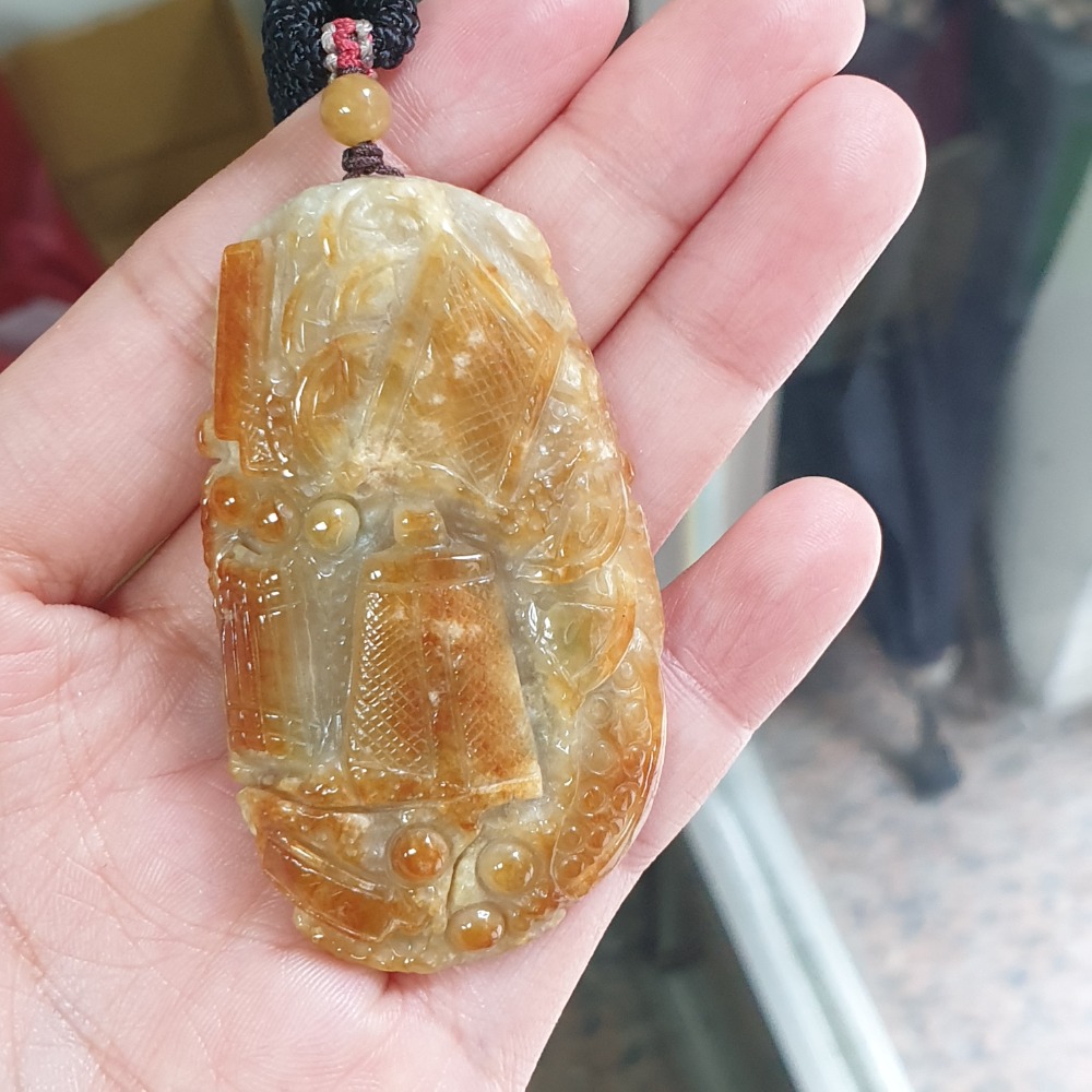 逸品軒~天然緬甸玉A貨-Z6449-黃翡錦灰堆（八破圖）墜子 長57.9mm寬32.5mm厚8.7mm-細節圖3