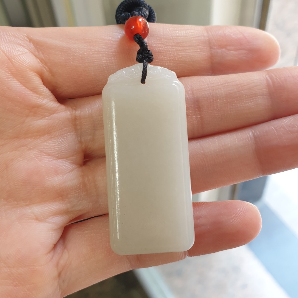 逸品軒～和田玉無事牌墜子-Z6515 長42mm寬18.8mm厚6.2mm - 逸品軒翡翠