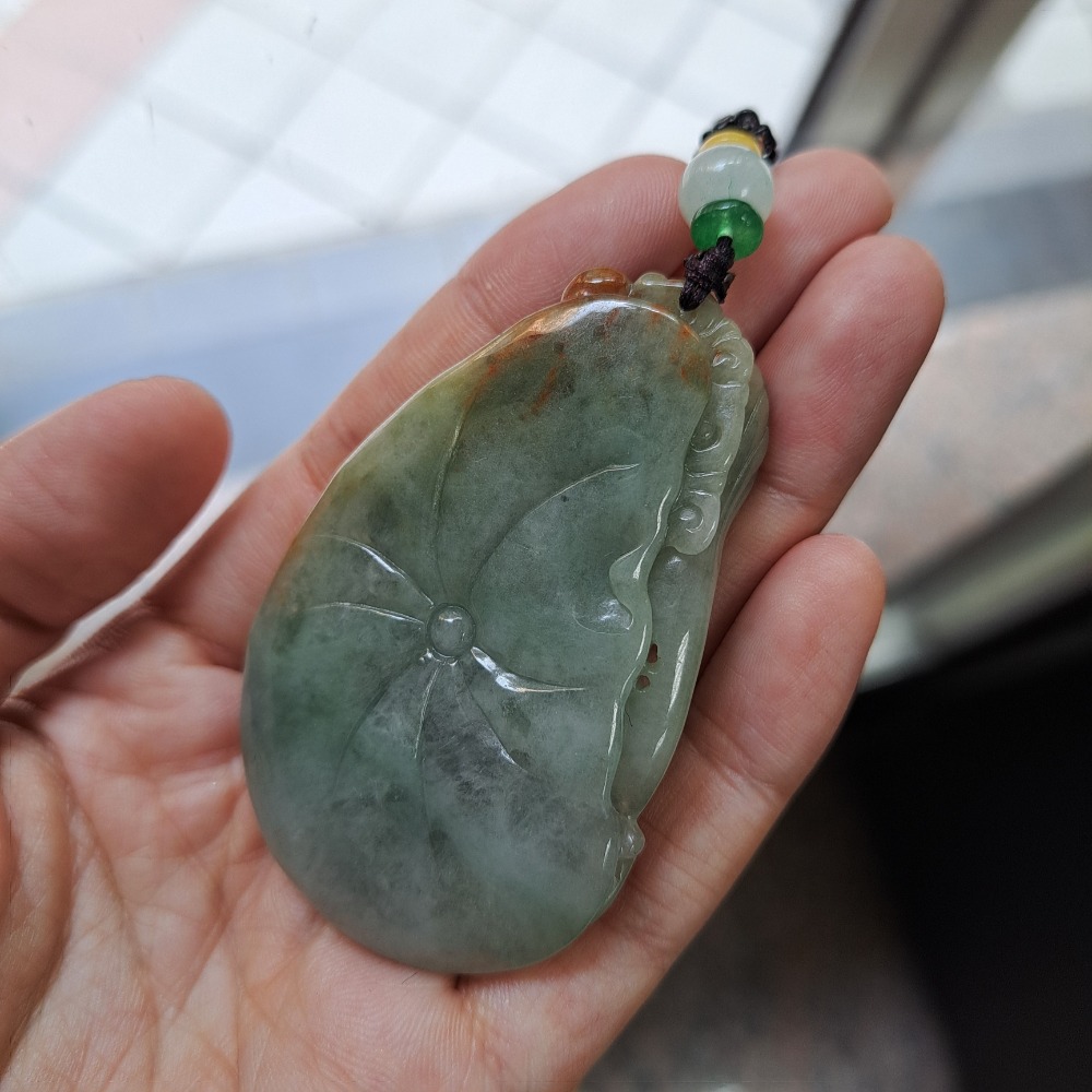 天然緬甸玉A貨-Z6582-年年有餘(魚)墜子 長64.8mm寬43.2厚15.2mm 💰售價2680元-細節圖4