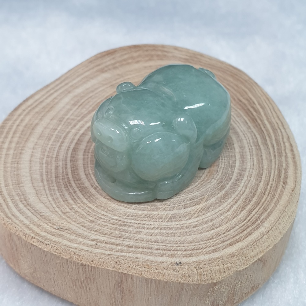 逸品軒～天然緬甸玉A貨-Z6602-小豬墜子/小擺件 長28.2mm寬18.4mm厚15.7mm-細節圖2