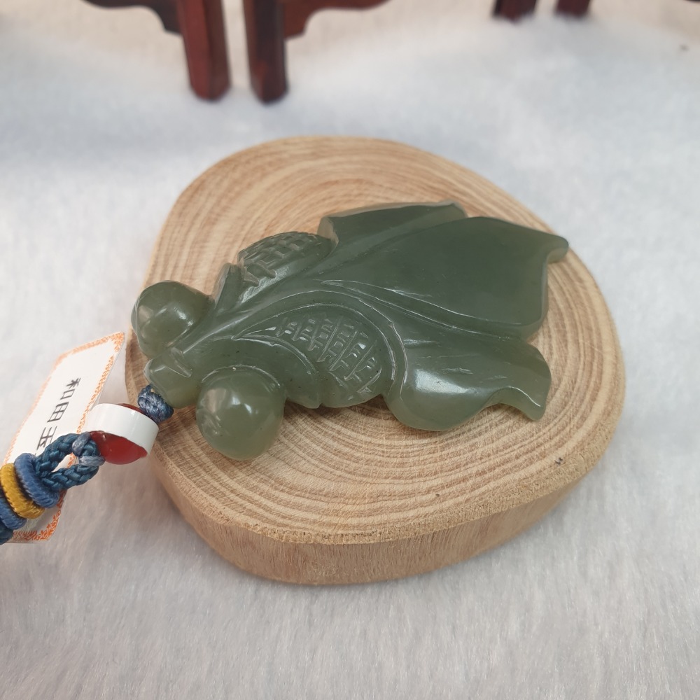 逸品軒~天然和田玉-Z6604-金魚墜子 長54.2mm寬37mm厚10.6mm 💰售價1500元-細節圖5