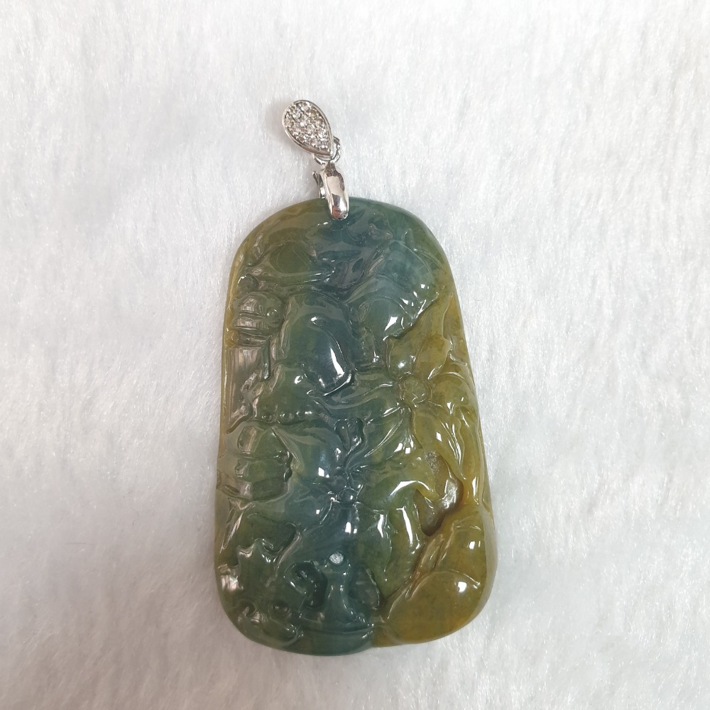 逸品軒～天然翡翠A貨-Z6607-瓜料雙色山水墜子 長51.4mm寬31.4mm厚7.5mm 💰售價1500元-細節圖4