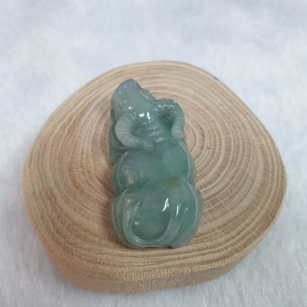 逸品軒～天然緬甸玉A貨-Z6612-牛墜子/小擺件 長40.7mm寬20.7mm厚9.6mm 💰售價1800元-細節圖3