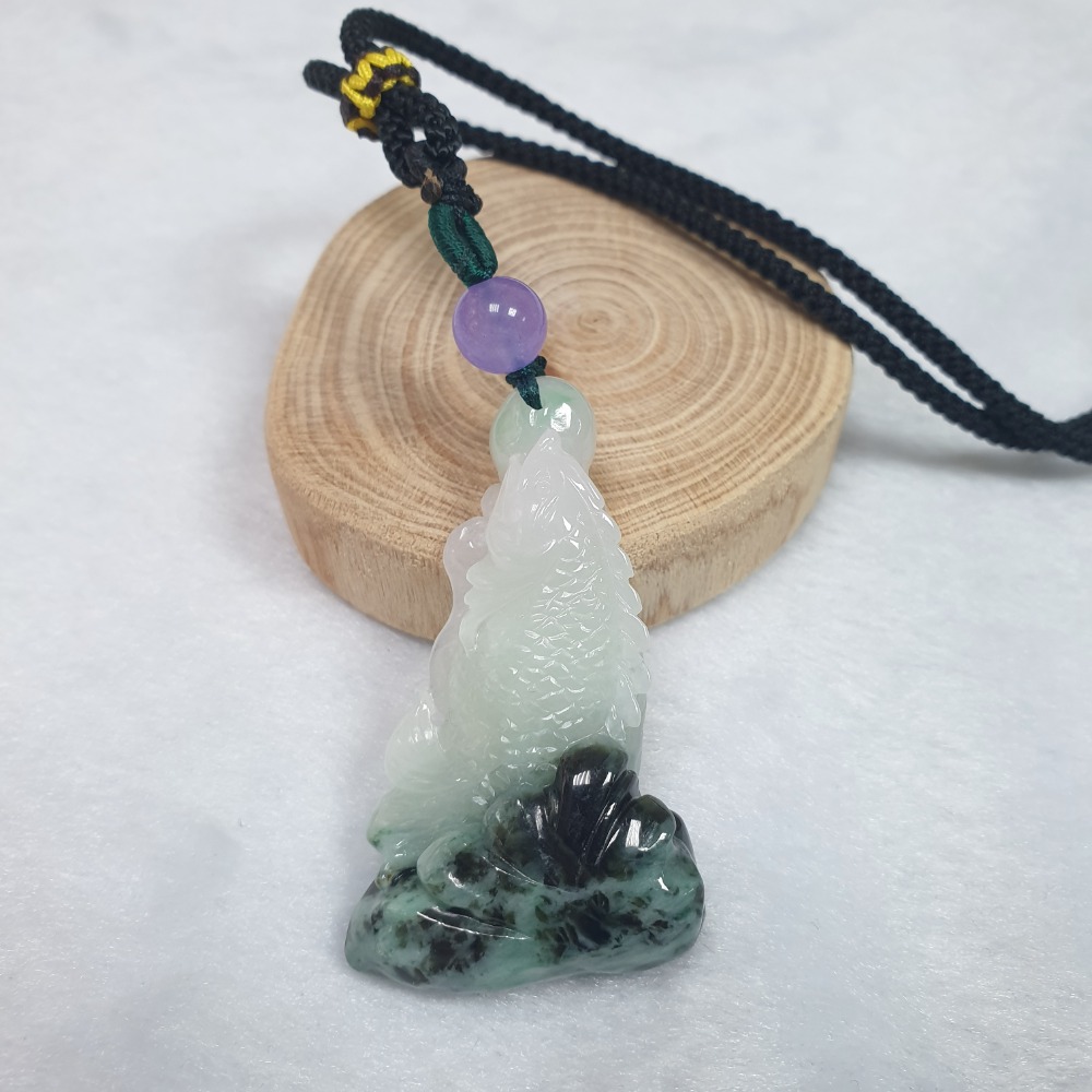 逸品軒~天然緬甸玉A貨-Z6635-冰糯力爭上游墜子/小擺件 長51.6mm寬30.6mm厚11.9mm-細節圖5