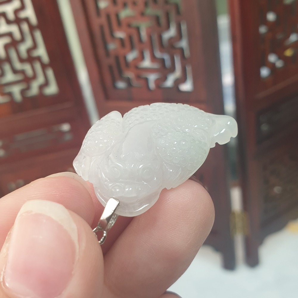 逸品軒～天然緬甸玉A貨-Z6685-冰糯三腳蟾墜子 長30.5mm寬19.2mm厚6.1mm 💰售價1680元-細節圖4