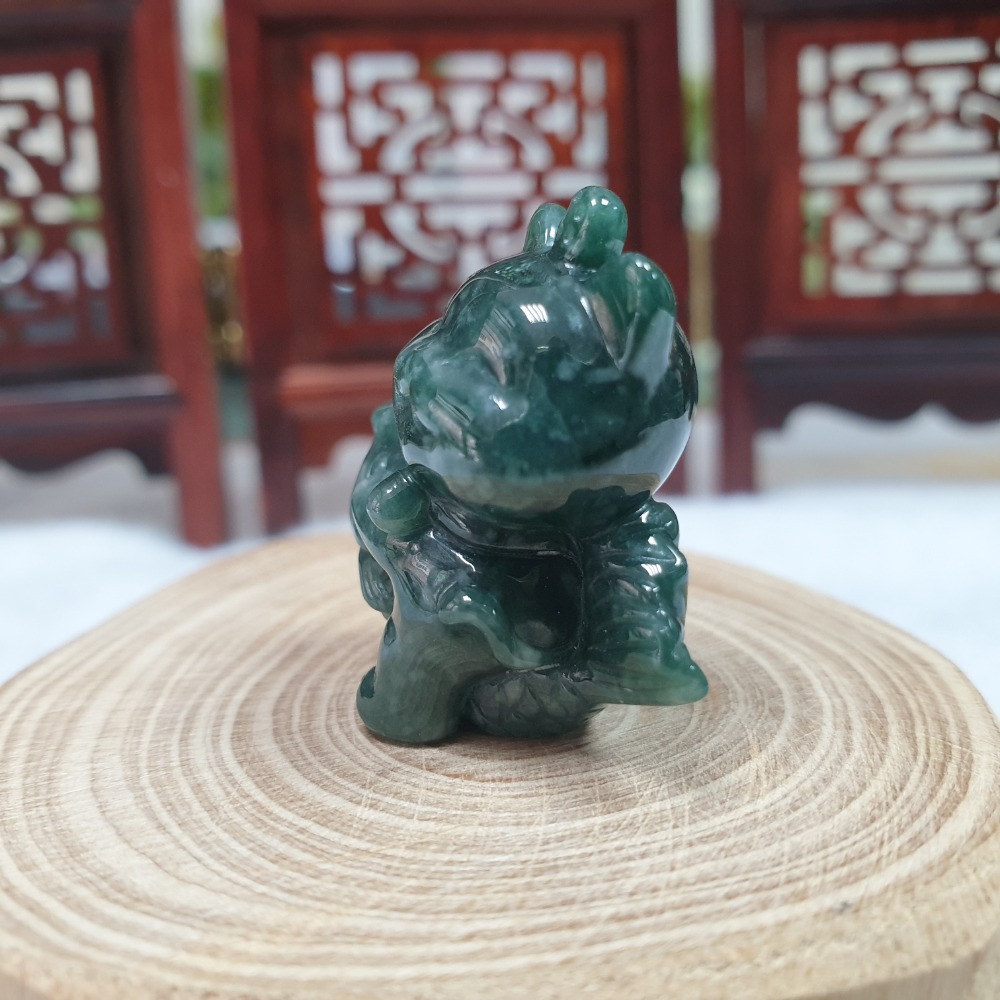 逸品軒～天然翡翠A貨-O0446-瓜料翡翠貓＋魚小擺件 長28.7mm寬28.5mm厚16.7mm 💰售價999元-細節圖2