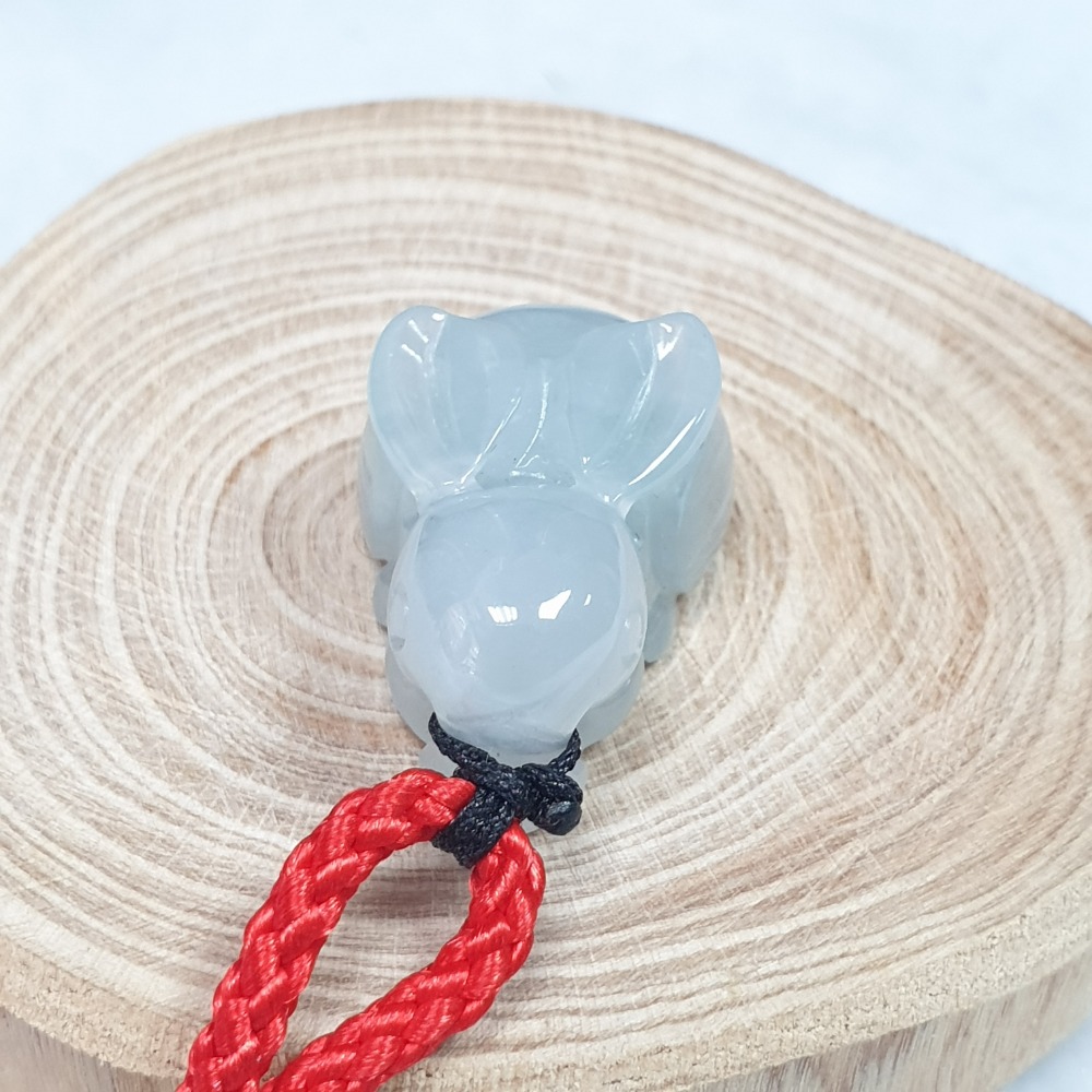 逸品軒~天然緬甸玉A貨-O0454-冰細糯兔子吊飾 長26mm寬16.9mm高12.5mm 💰售價2980元-細節圖2