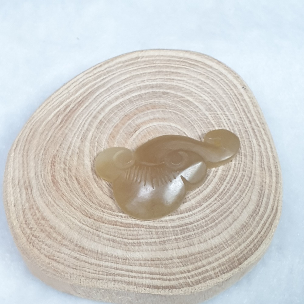 逸品軒～天然和田玉-O0457-和田玉如意吊飾/掛件/包掛 長33.2mm寬18.7mm厚4.8mm 💰售價1200元-細節圖4