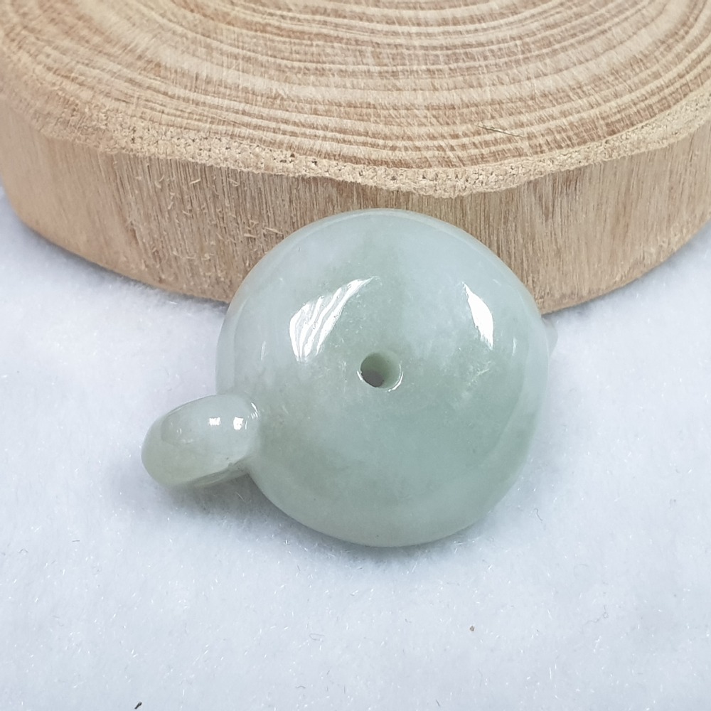 逸品軒～天然緬甸玉A貨-O0459-翡翠茶壺小擺件（有孔可當包掛/吊飾） 直徑29.7mm厚14.8mm-細節圖5