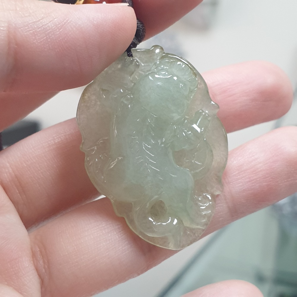 逸品軒~天然緬甸玉A貨-Z6719-冰糯貔貅墜子 長39.1mm寬28.6mm厚11.6mm 💰售價2800元-細節圖5