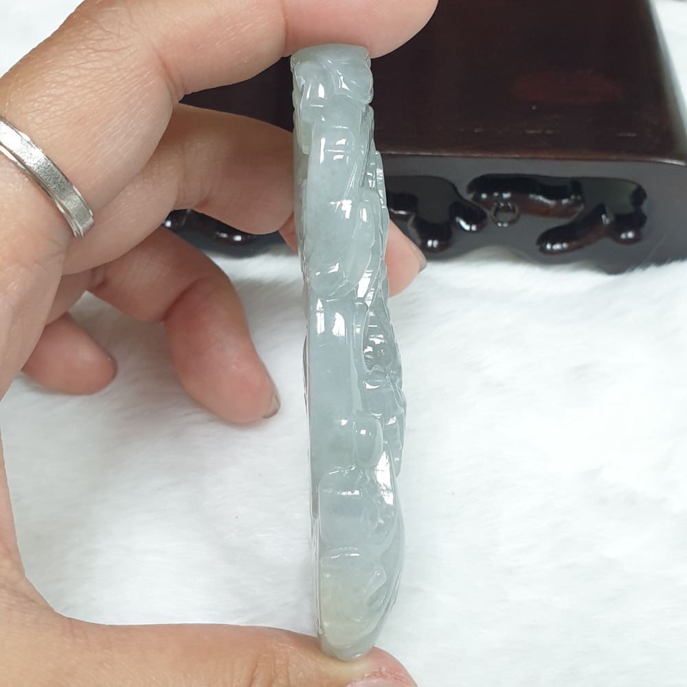 逸品軒~天然緬甸玉A貨-Z6737-冰糯龍牌墜子 長76.1mm寬33.8mm厚11.2mm 💰售價2980元-細節圖2