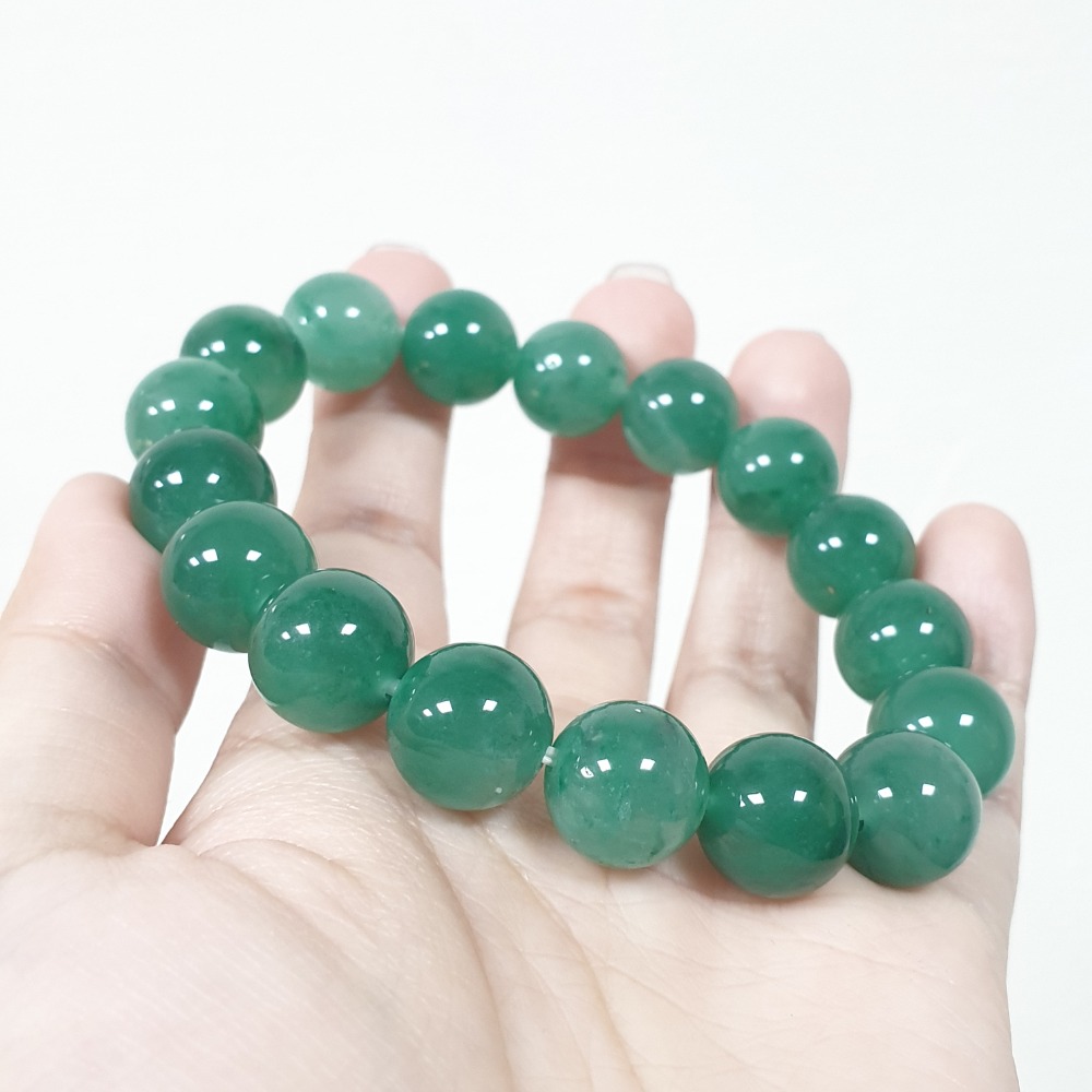 逸品軒~天然石英岩玉-C2059-非洲翠手珠 珠寬約12.2mm適合手腕16.5公分配戴 售價2500元-細節圖2