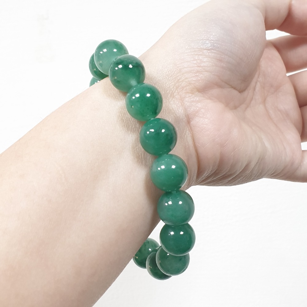 逸品軒~天然石英岩玉-C2059-非洲翠手珠 珠寬約12.2mm適合手腕16.5公分配戴 售價2500元-細節圖3