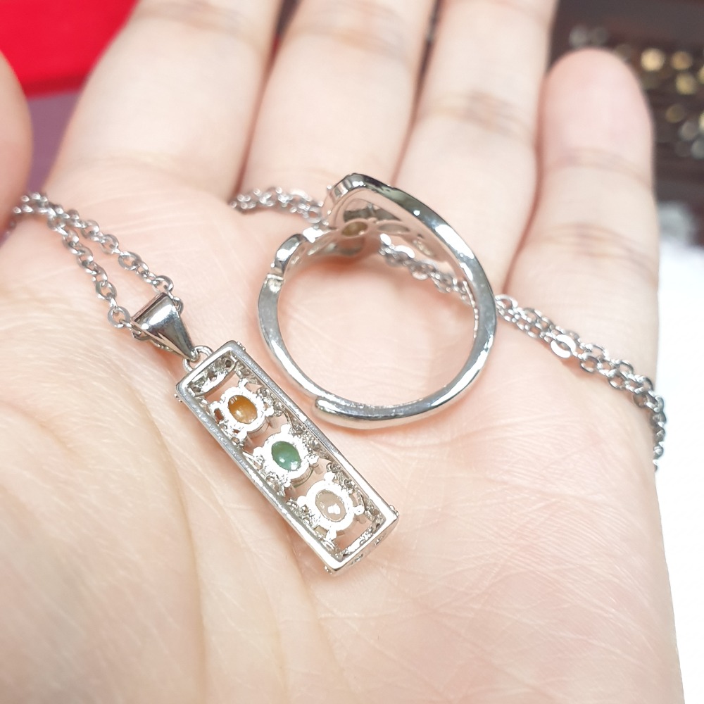 逸品軒～天然緬甸玉A貨-Z6805-翡翠飾品三件套組  內含項鍊／耳釘／可調式戒指-細節圖4