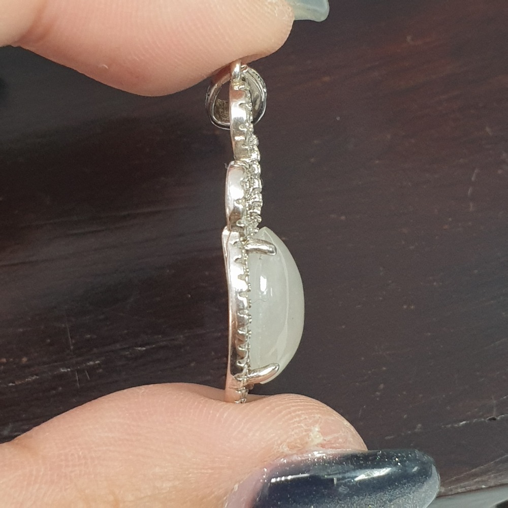 逸品軒～天然緬甸玉A貨-Z6883-冰種蛋面墜子 蛋面長12mm寬9.8mm厚5.8mm（含銀檯-細節圖3