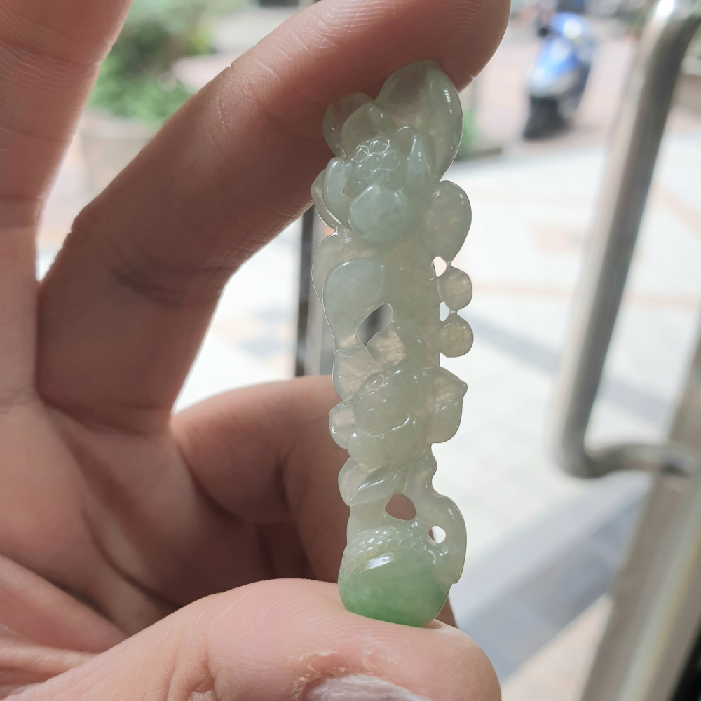 逸品軒～天然翡翠A貨-Z6935-冰糯帶綠蓮花墜子-細節圖7