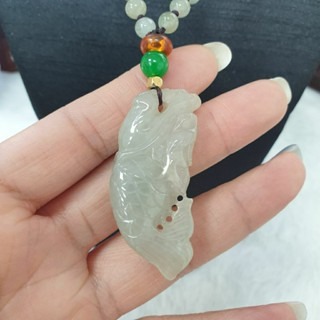 逸品軒~天然緬甸玉A貨-Z6950-冰糯龍魚墜子-細節圖4