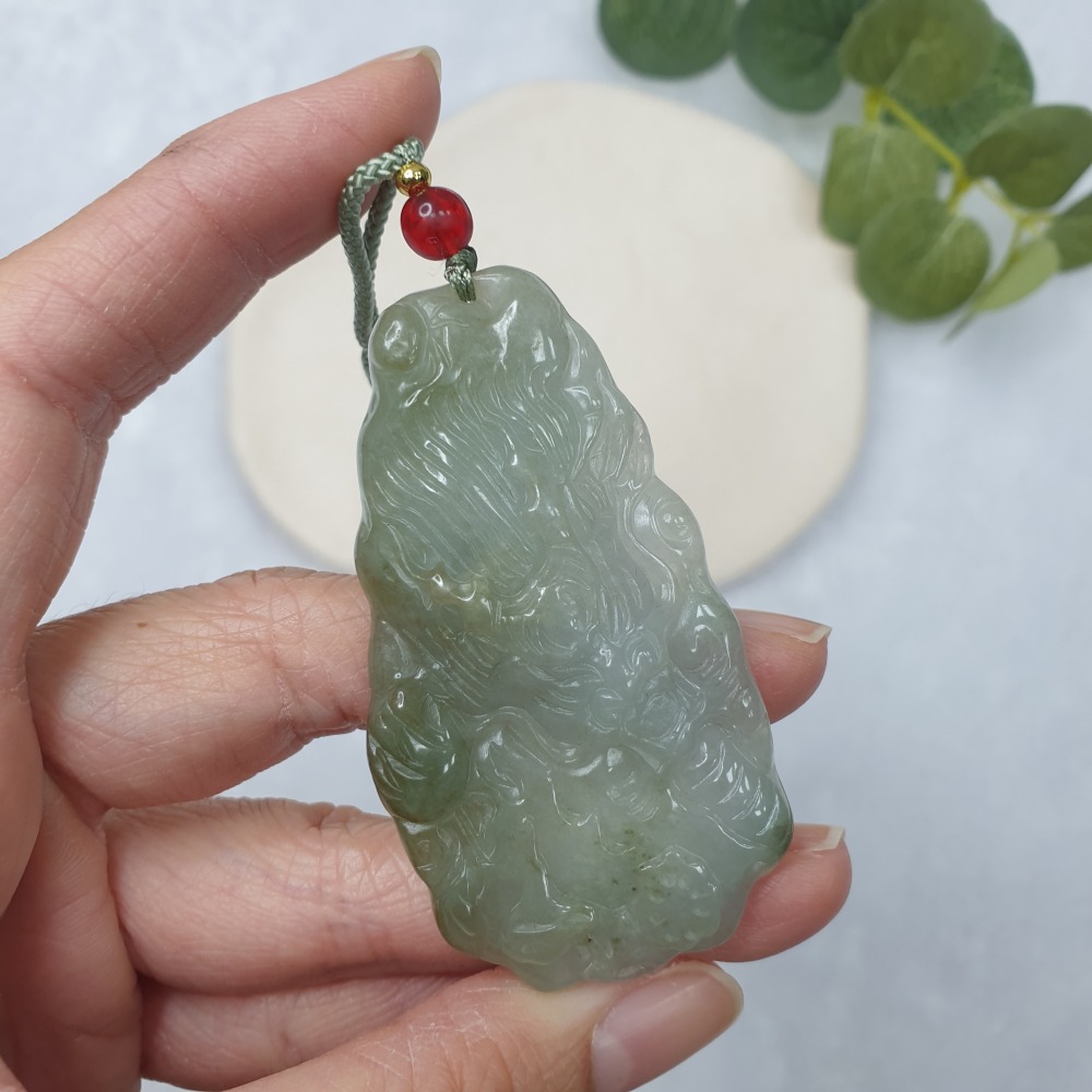 逸品軒～天然緬甸玉A貨-Z6985-冰糯龍牌墜子 長61.4mm寬32.9mm厚7.7mm-細節圖5