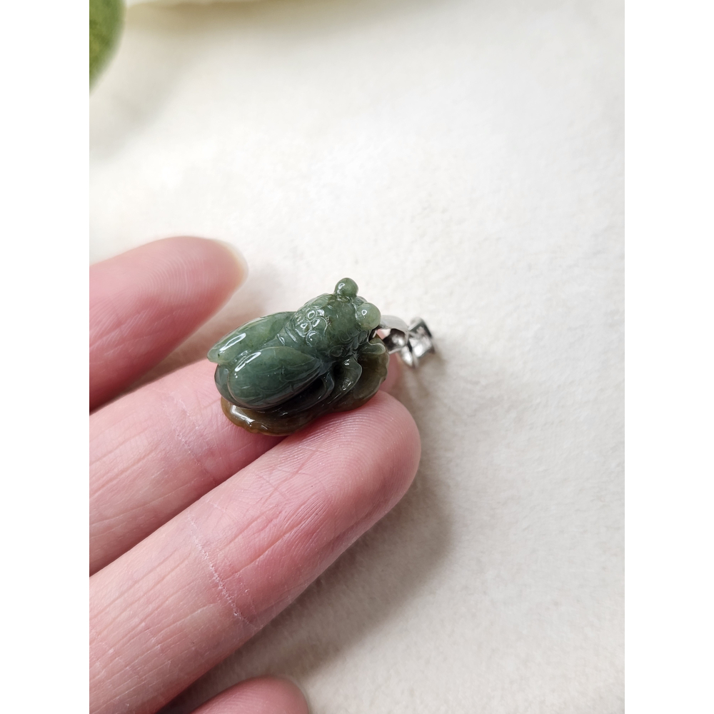 逸品軒～天然緬甸玉A貨-Z7039-黃加綠常贏蒼蠅墜子925銀扣 長17.4mm寬11.6mm厚10.5mm-細節圖6