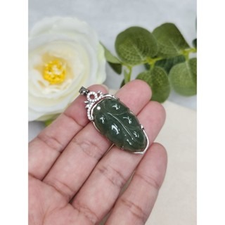 逸品軒～天然緬甸玉A貨-Z7057-冰糯油青葉子一夜致富925銀台墜子（未封底）長約28.7mm寬約16mm厚約4mm-細節圖7